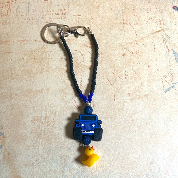 Silicone 4x4 Jeep Duck Rearview Mirror Charm-Keychain-Bag Charm-Beaded Bracelet - Picture 5 of 6